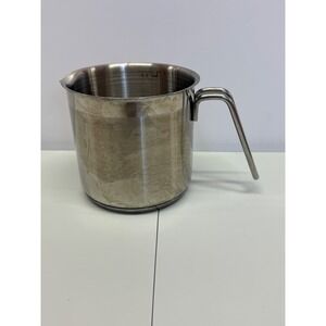 Epicure Stainless Steel 2 Liter 8 Cup Measuring Pitcher with Handle and Spout